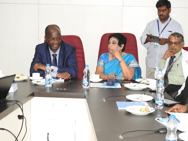 Higher and Tertiary Education , Science and Technology Development Minister, Professor Jonathan Moyo stresses a point during a meeting with SRM University officials yesterday. On his right is SRM University director of Health services, Dr N Chandraprabha.