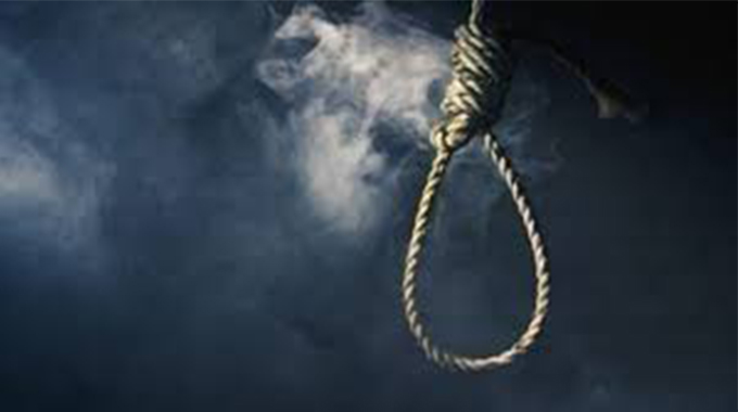 Man hangs self in CBD