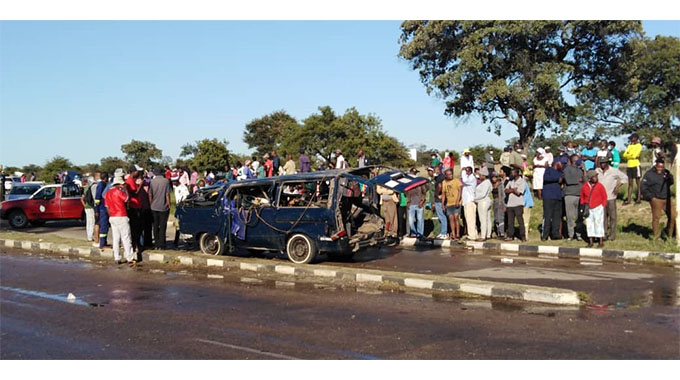 Haulage truck, kombi accident kills six in Bulawayo