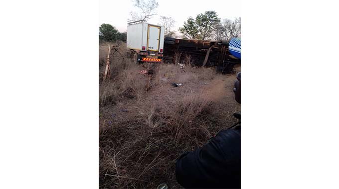 Seven die in bus accident