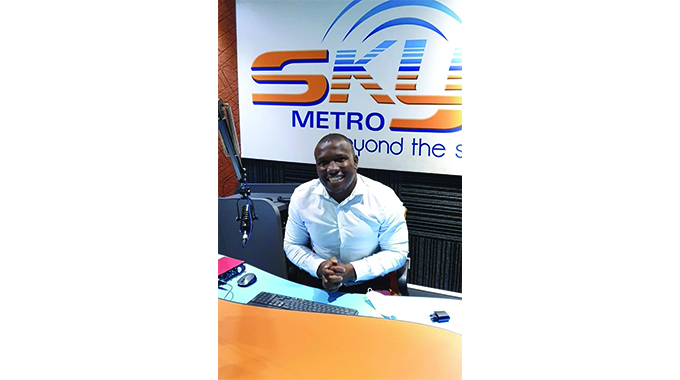 Skyz Metro FM news anchor, Kundai bids farewell to station