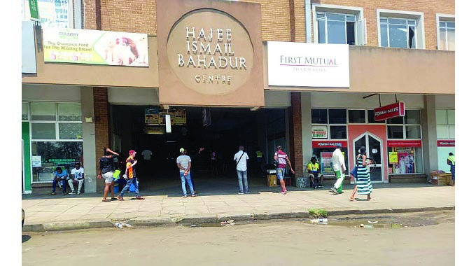 Gweru closes 187 businesses over rates