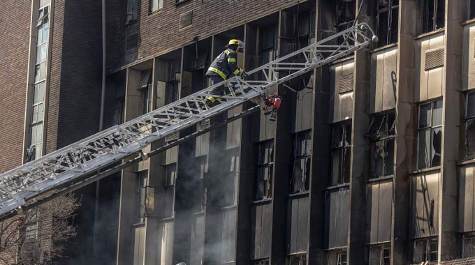 President Xi extends condolences to South African president over deadly fire in Johannesburg